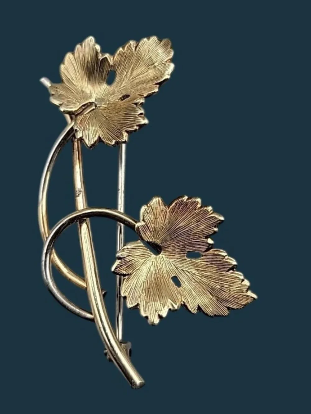 Vintage Signed Krementz 14K Gold Overlay Leaf Brooch Pin Mid Century Botanical